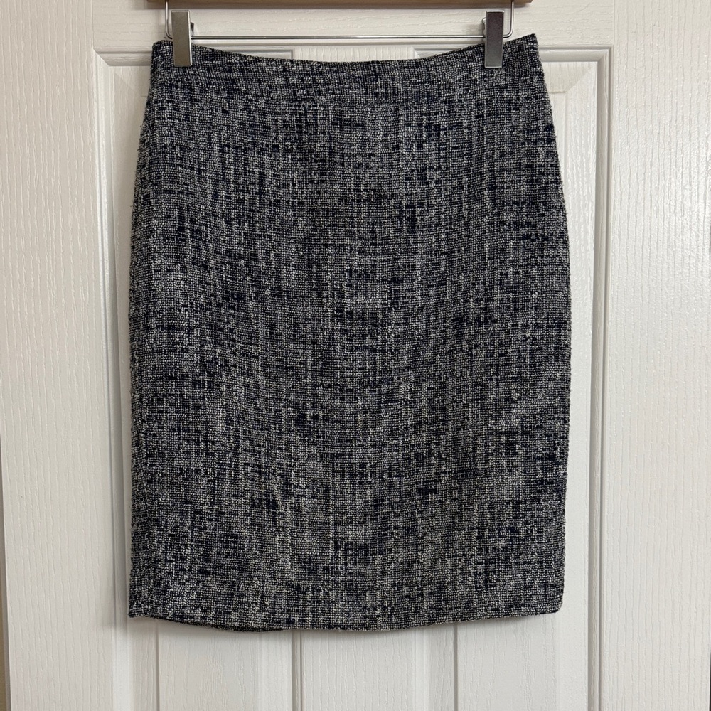 Banana Republic Navy and White Pencil Skirt